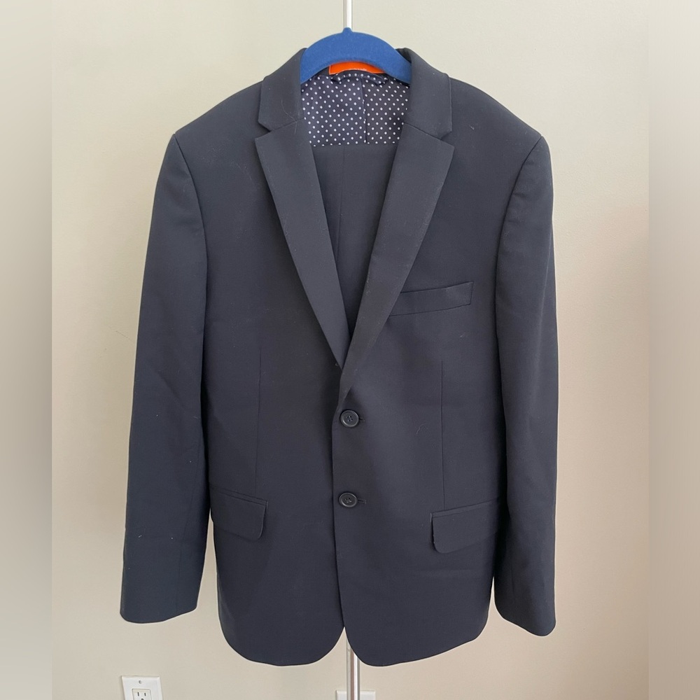 Boys Suit Size 8